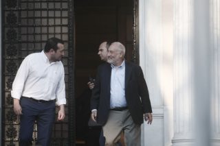 «Πρόβατο σε σφαγή η Ελλάδα»