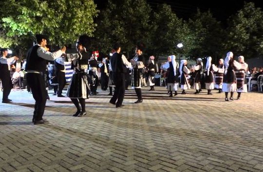 Ας μην κρατήσουν οι χοροί