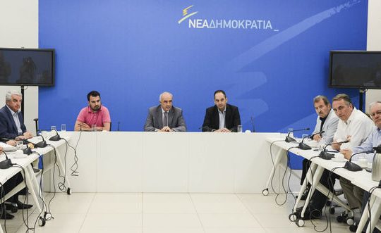 «Βήμα βήμα» και βλέπουμε