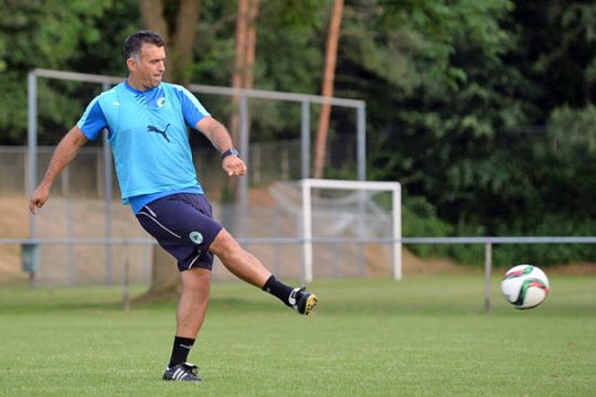 Αλλάζει το σύστημα, προσθέτει «φρεσκάδα»