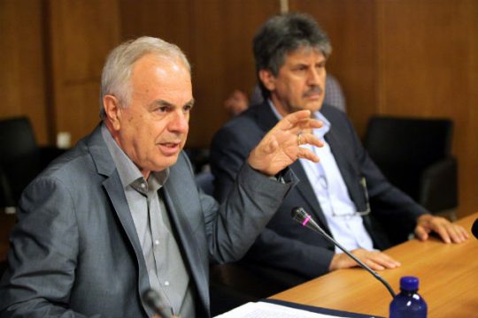 «Πιθανόν να μην έρθουν προς ψήφιση την Τετάρτη οι φόροι των αγροτών»