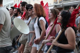 «Ο λαός να ορθώσει ξανά το κεφάλι»