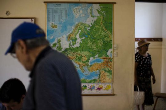 Στην Ελλάδα στραμμένα ττα βλέμματα
