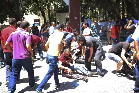 Πολύνεκρη έκρηξη στα σύνορα Τουρκίας –  Συρίας [ VIDEO ]