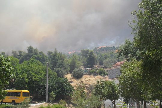 Τι να κάνετε όταν η πυρκαγιά πλησιάζει στο σπίτι σας