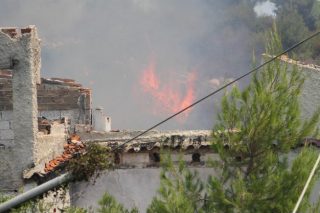 Στο έλεος της φωτιάς για 5η μέρα η Ελλάδα