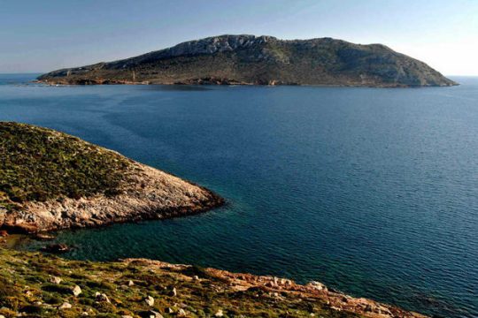Τα έχουν στυλώσει για το Γαϊδουρονήσι