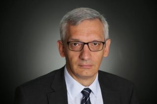 «Η Ελλάδα πρέπει να ακολουθήσει κανόνες»