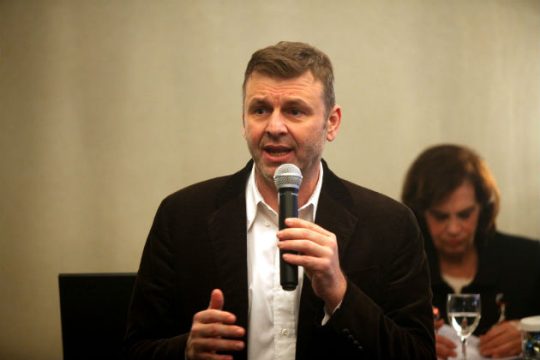 Να πάρει και ο Γκλέτσος λίγη από τη δόξα του Βαρουφάκη