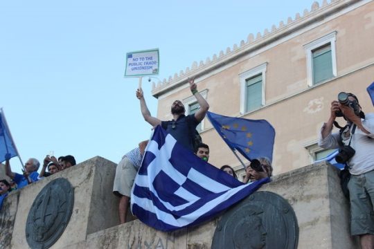 Δυο Ελλάδες στην κάλπη