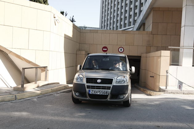 Ανατροπές σε φόρους και πόρους