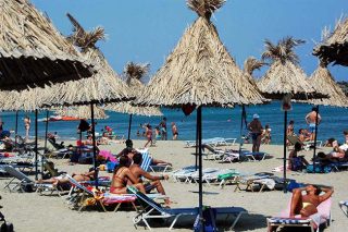 Με «άδειες» τις τράπεζες, αλλά γεμάτα τα ξενοδοχεία της Κρήτης