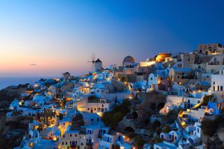 Σταθερότητα βλέπουν στις Κυκλάδες