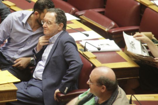Μέτρα… στα μέτρα των δανειστών
