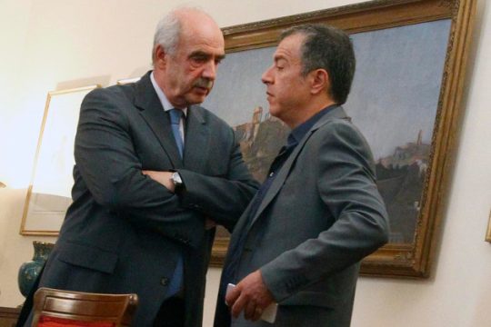 ΝΔ και Ποτάμι ρωτούν τον Τσίπρα για τον Βαρουφάκη