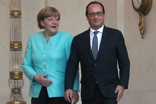 Μέρκελ και Ολάντ αναμένουν τις προτάσεις της Ελλάδας