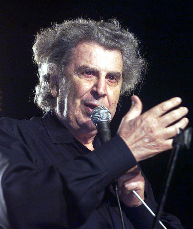 Ζωντανός θρύλος, ετών… 90