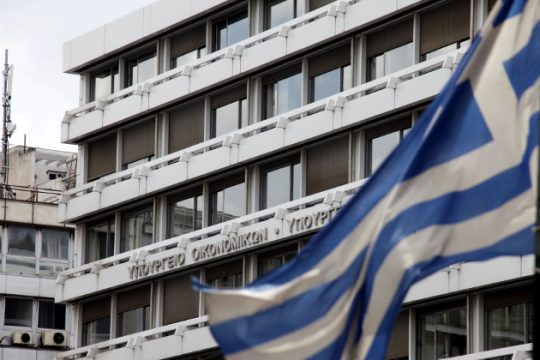 Στην Αθήνα οι «θεσμοί» με το βλέμμα στις 20 Αυγούστου