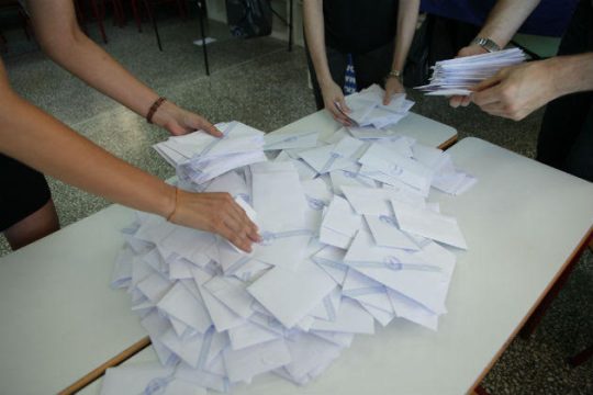 Συντριπτική νίκη του «όχι» στο δημοψήφισμα