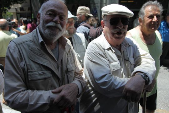 Πιστώθηκε στους λογαριασμούς και η άλλη μισή σύνταξη του ΟΑΕΕ