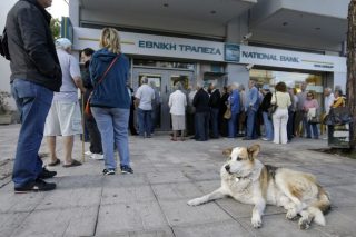 Χωρίς μέτρον και λακωνίζειν…