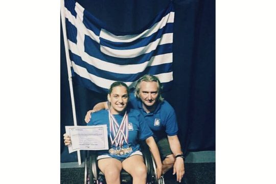 Σάρωσε η Τσάκωνα στην Ολλανδία