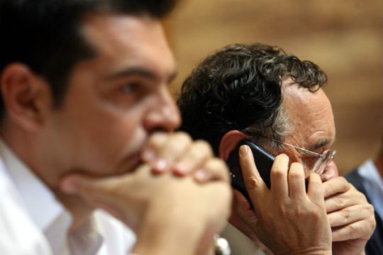 Η σύγκρουση μεταφέρεται τώρα στην Κεντρική Επιτροπή