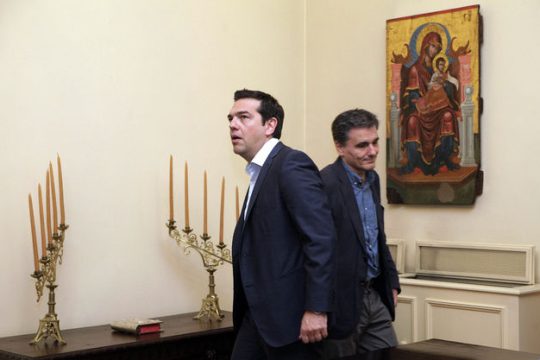 Mεταξύ συμφωνίας και δεδηλωμένης