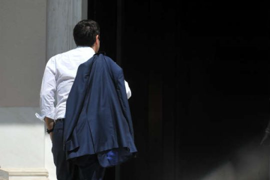 Καταιγιστικές εξελίξεις σε κυβέρνηση και ΣΥΡΙΖΑ
