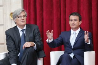 Τρακτέρ στον δρόμο, σεισμός στα Ηλύσια