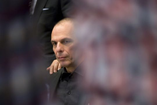 Η συμφωνία είναι «μια νέα Συνθήκη των Βερσαλιών»