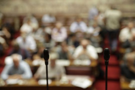 Ερώτηση 24 βουλευτών της Ν.Δ. σε Τσίπρα για το «σχέδιο Βαρουφάκη»