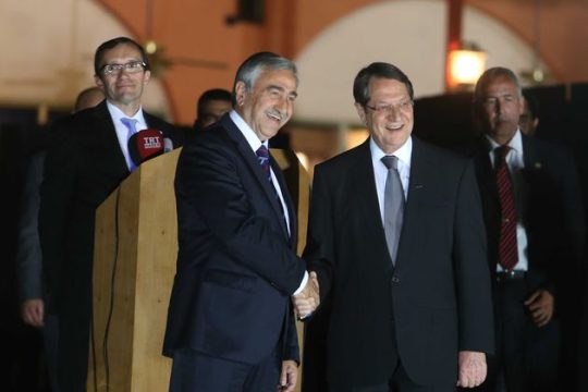 Επανεκκίνηση συνομιλιών