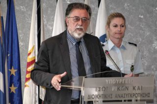 Εξοργισμένοι με τον Πανούση