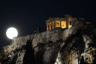 Ρεκόρ για την πανσέληνο