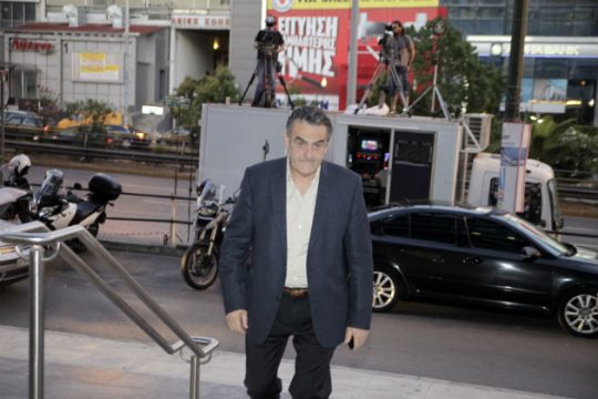 Επικίνδυνες παλινδρομήσεις του Χαράλαμπου Αθανασίου