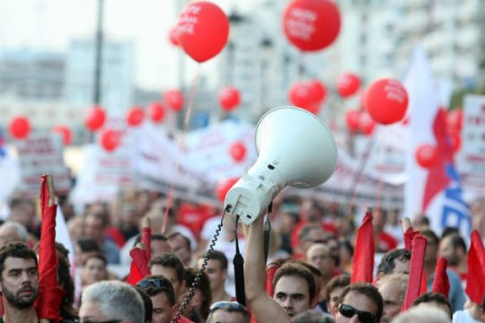 Στη ΔΕΘ κατά του τρίτου μνημονίου