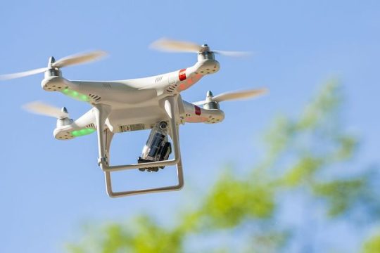 Ενα ιπτάμενο ρομποτάκι για όλους