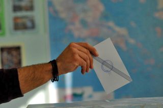 Ο εκλογικός Αύγουστος του Ποταμιού και του ΠΑΣΟΚ