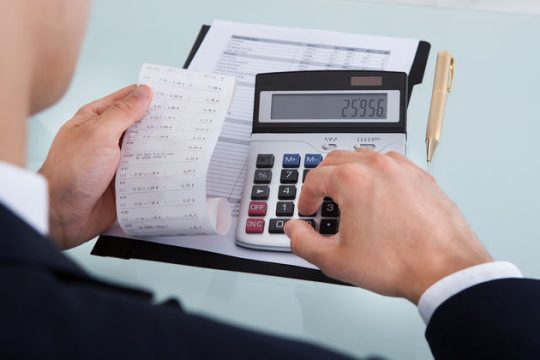Κατάρρευση των εσόδων του προϋπολογισμού