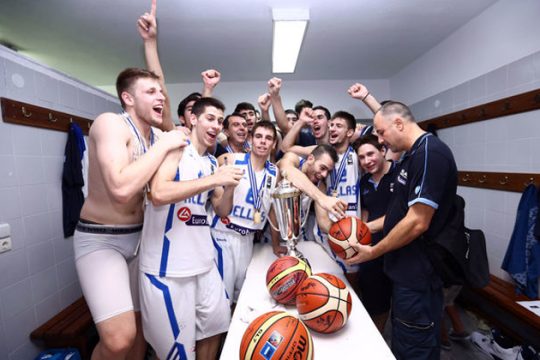 «Μια γροθιά ενάντια στην κρίση»