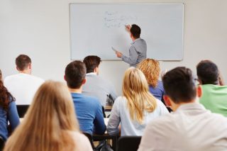 Συλλογική σύμβαση… παρωδία στα ξενόγλωσσα