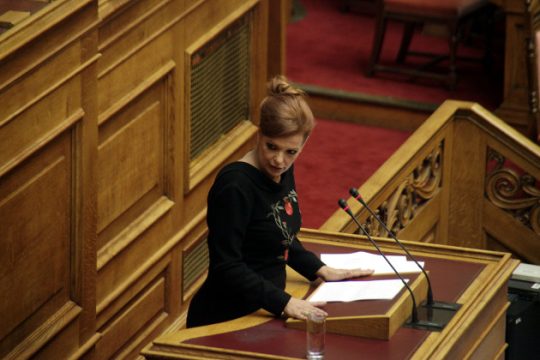 Ένας γάμος και τέσσερα «διαζύγια» στη ΔΗΜΑΡ