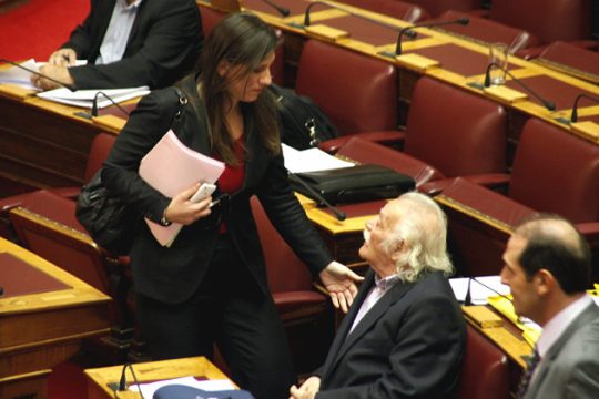 Συντροφική επιστολή Ζωής στον Γλέζο