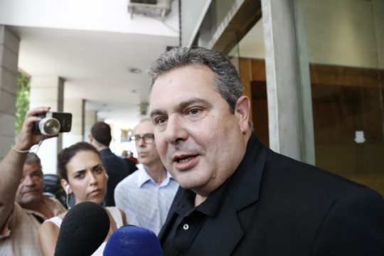 Παιχνίδια δημοσκόπων βλέπουν οι ΑΝ.ΕΛΛ.
