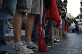 ΚΚΕ: Στο ίδιο έργο θεατές