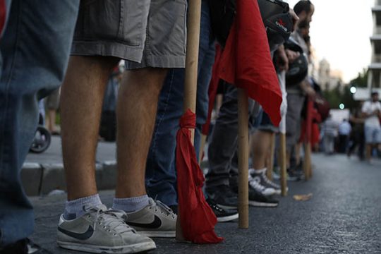 ΚΚΕ: Στο ίδιο έργο θεατές
