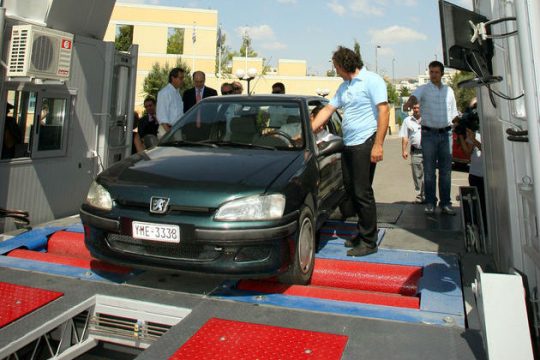 Τεχνικός έλεγχος σε τρεις δόσεις