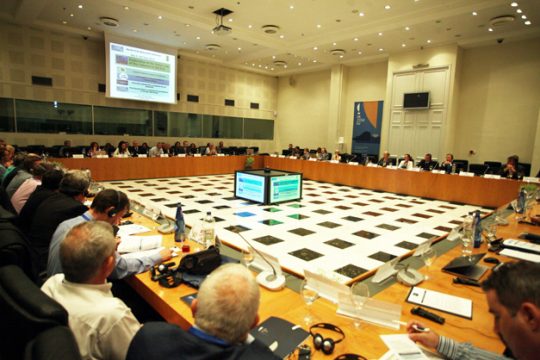 Ενας εργαζόμενος στη διοίκηση του Κτηματολογίου