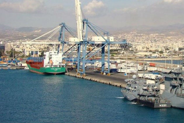 Εικοσιτετράωρη απεργία στο λιμάνι Λεμεσού